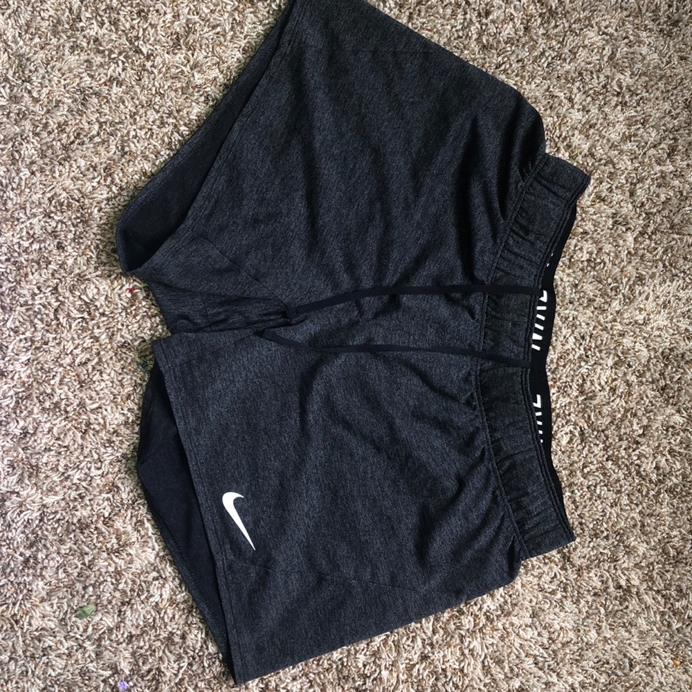 COPY - Nike grey dry fit shorts